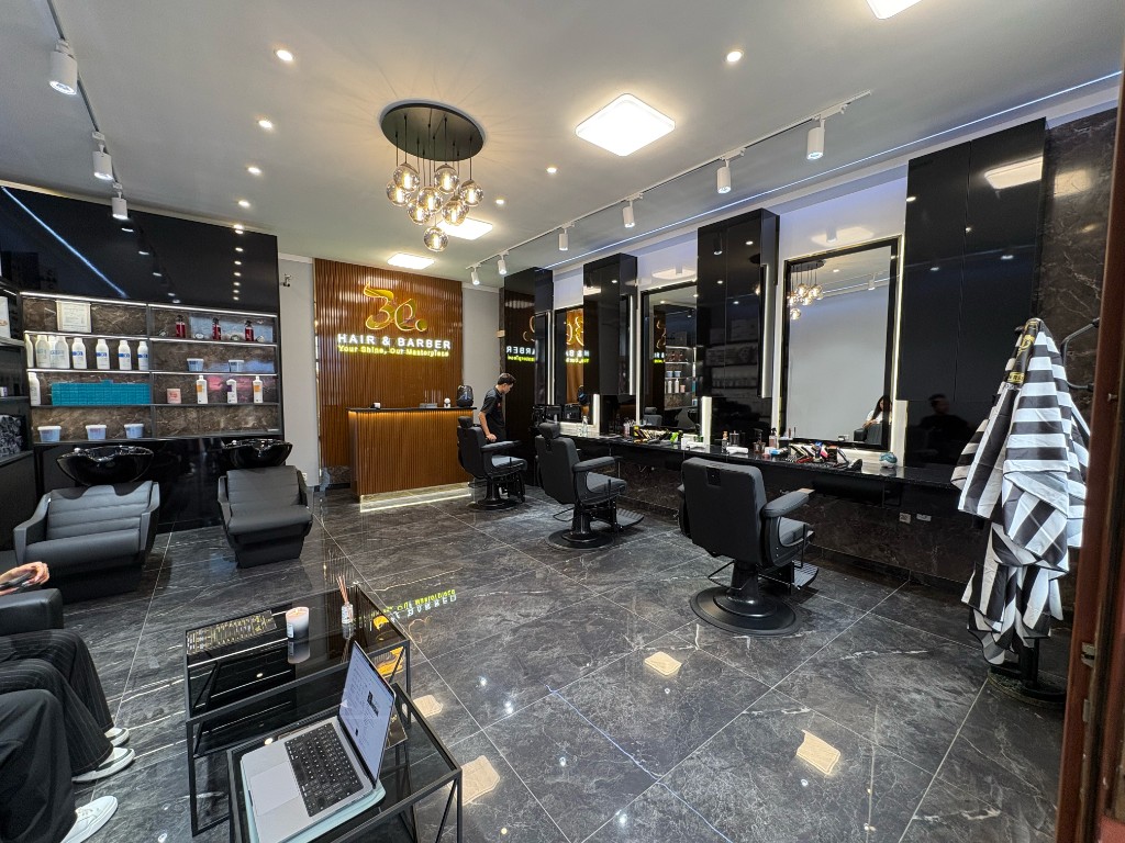 Be. Salon 5